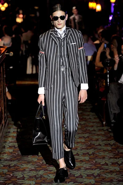Look 2